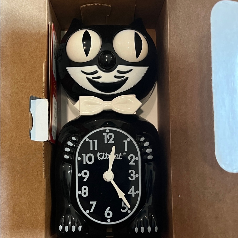 Classic Black Wall Clock